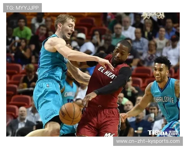 湖人队主场再战，争取胜利关键战，湖人队赛场