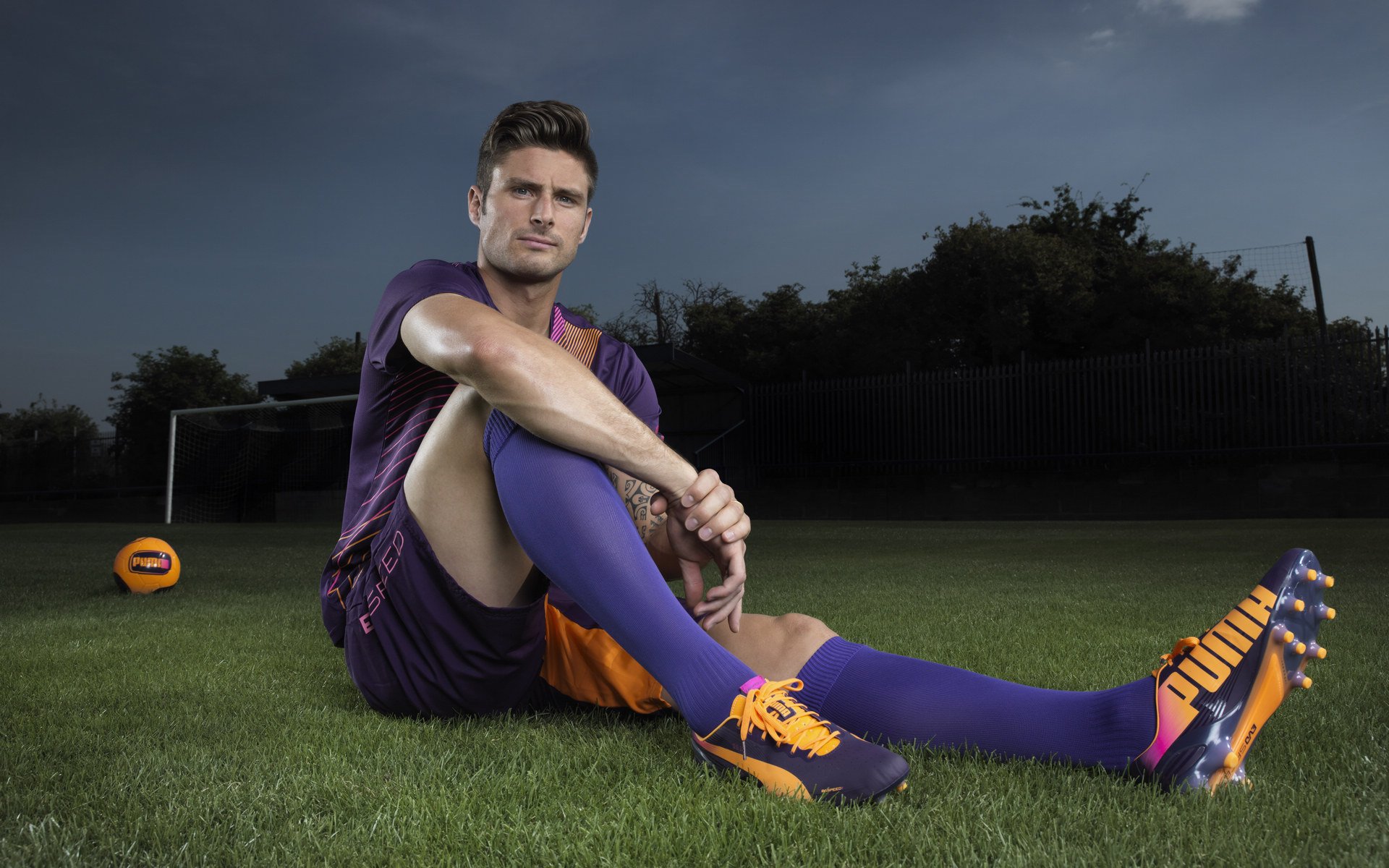 Kering-引争议！皇马0-1利物浦！萨拉赫高分表现引热议，皇马0_0利物浦